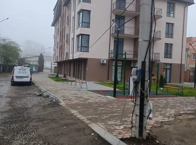 Apartman Domovik трьохкімнатна , миру 11 с кв 19 Munkács